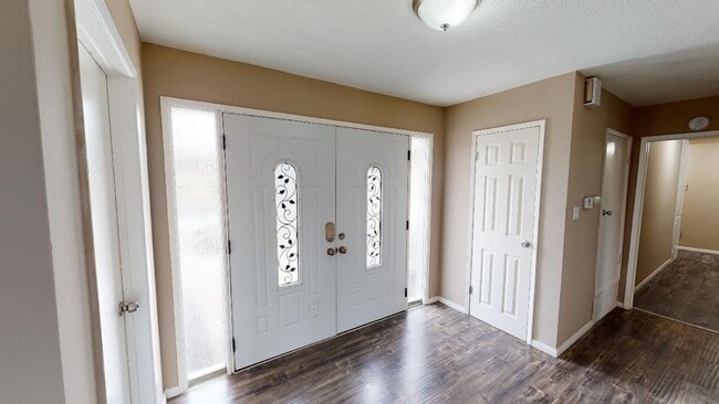 Building Photo - Available now! Updated with New Paint! 4/2 Single Story home in the heart of Loma Linda for Lease!