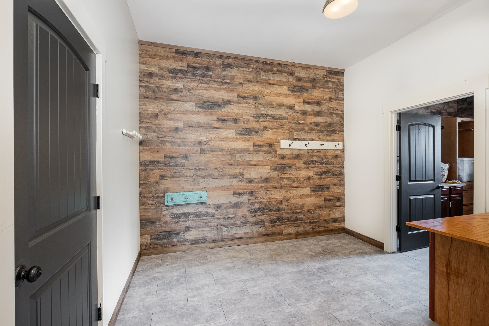 Building Photo - 4006 Apple Valley Dr