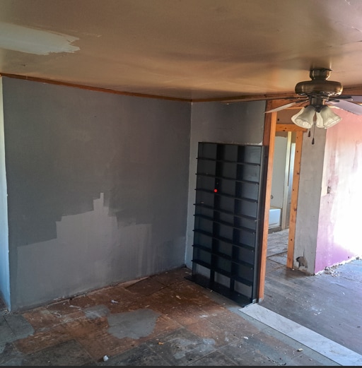 Building Photo - 2502 Lakeview Ave