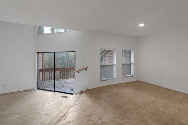 Building Photo - 2565 Terrace Trail