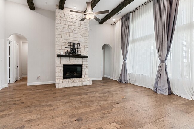 Building Photo - 1266 Huffines Blvd