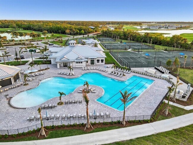 Building Photo - 14381 Heritage Landing Blvd