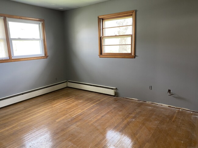 Building Photo - 205 Ardmore St