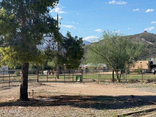 Building Photo - 20775 Tara Springs Rd