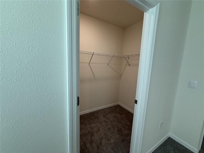 Building Photo - 1511 Ellesmere Ave