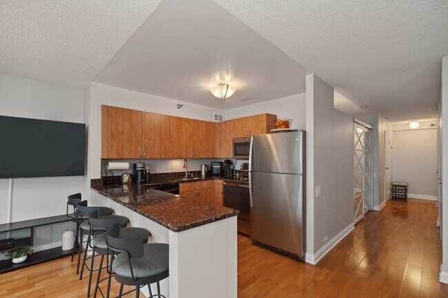 Building Photo - 474 N Lake Shore Dr