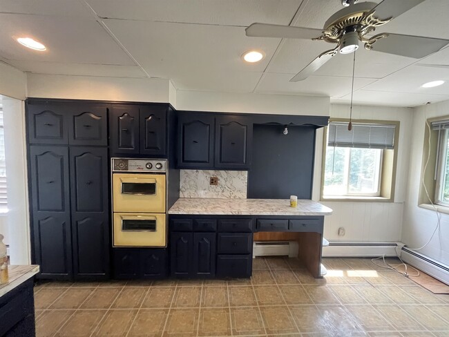 Building Photo - 129 Highland Ave