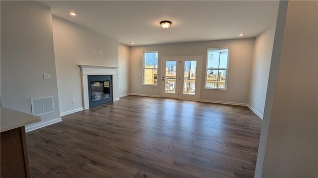 Building Photo - 3053 Beacon Bend Xing