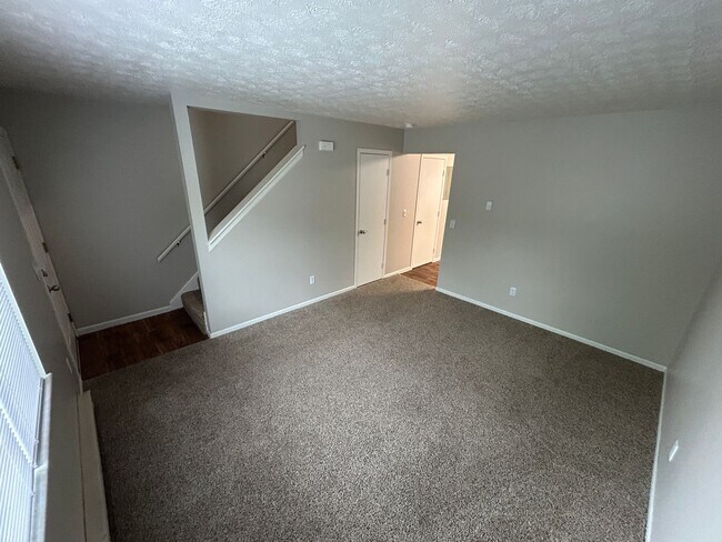 Building Photo - Spacious 2-Bedroom Living in a Quiet Commu...