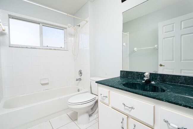 Building Photo - Beautiful Home in Ormond Beach