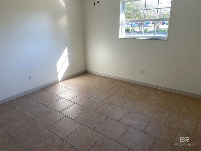 Building Photo - 20095 Dotson St