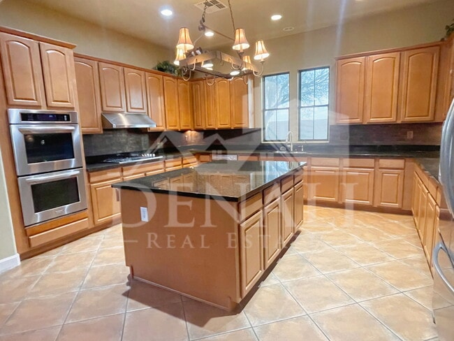 Building Photo - 9443 E Ironwood Bend