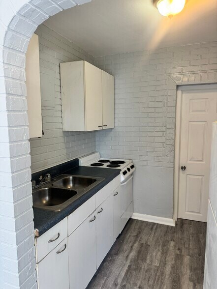 Building Photo - 1100 N Federal Hwy