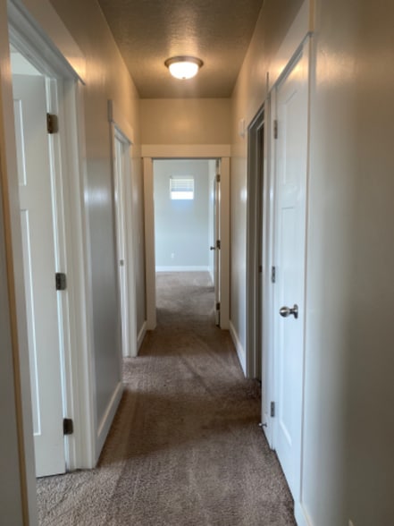 Building Photo - 761 N 260 W