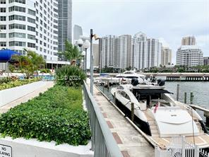 Building Photo - 801 Brickell Key Blvd