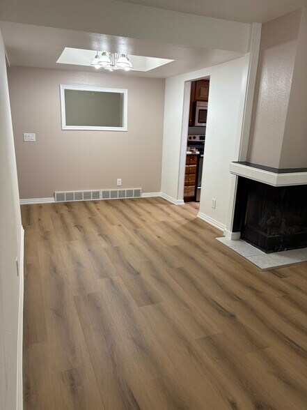 Building Photo - 6918 S Countrywoods Cir