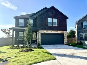 Building Photo - 131 Holzinger Bnd