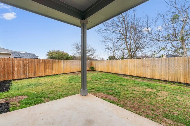 Building Photo - 100 Deserti Rd