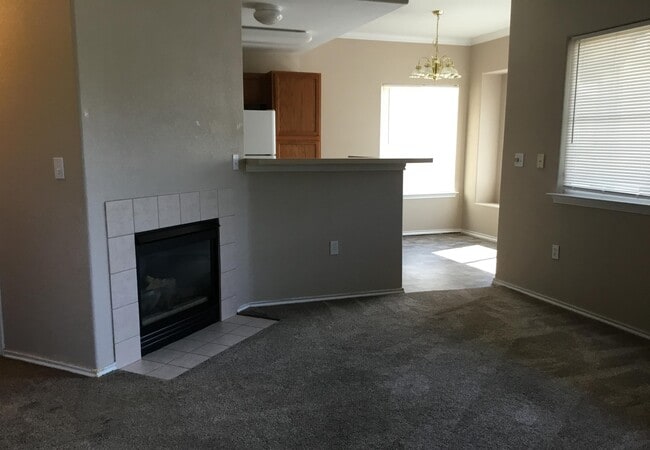 Building Photo - 3896 Riviera Grove