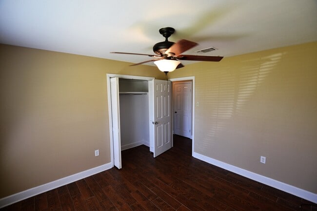 Building Photo - Newly Renovated 3 Bedroom Home in Sherwood...