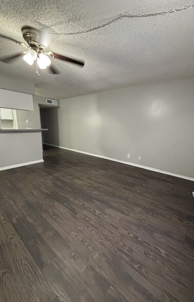 Building Photo - Edinburg Place Apartments