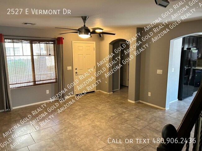 Building Photo - Cove at Vincenz