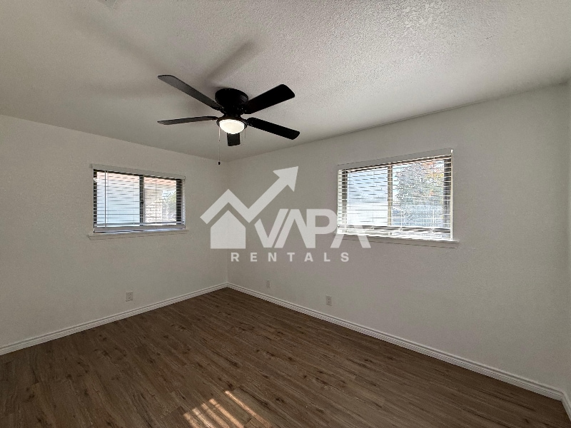 Building Photo - 551 Bertetti Dr