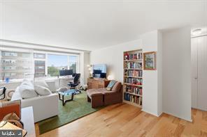 Building Photo - 1545 18th St NW