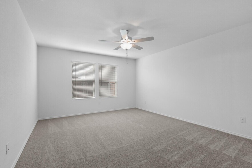 Building Photo - 4433 Benham Dr
