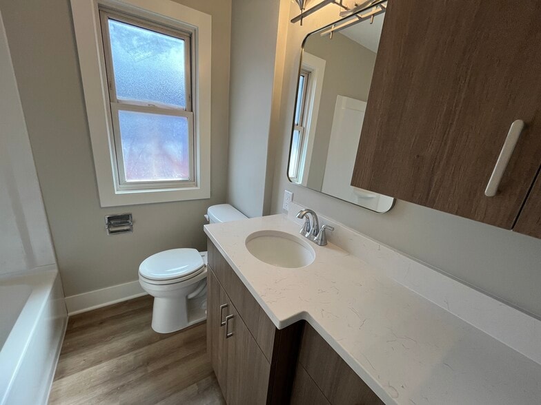 Building Photo - 393 W 20th St