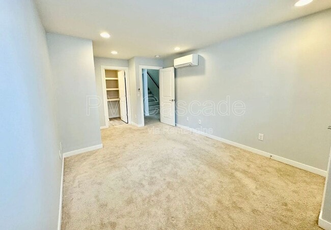 Building Photo - 9227B 16th Ave SW