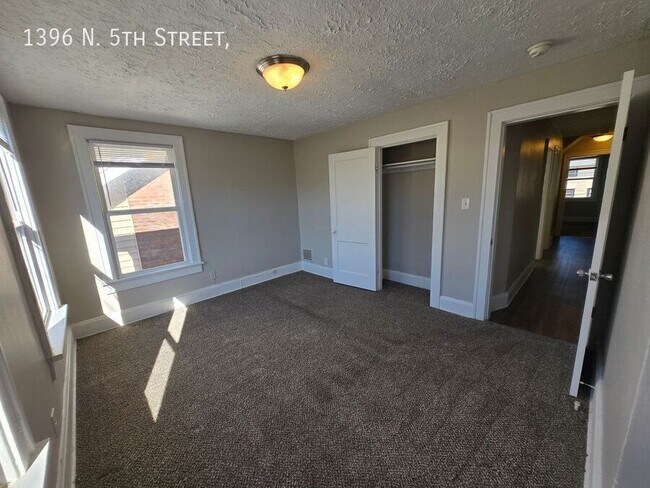 Building Photo - 1396 N 5th St