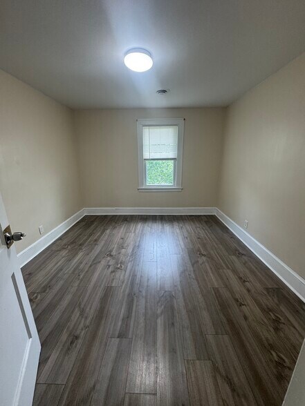 Building Photo - 267 Sylvan Ave