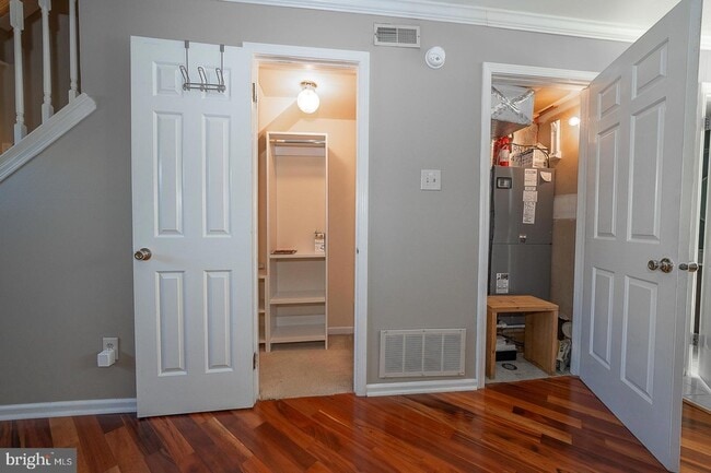 Building Photo - 344 Brigade Ct