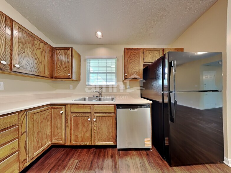Building Photo - 327 Nightwind Dr