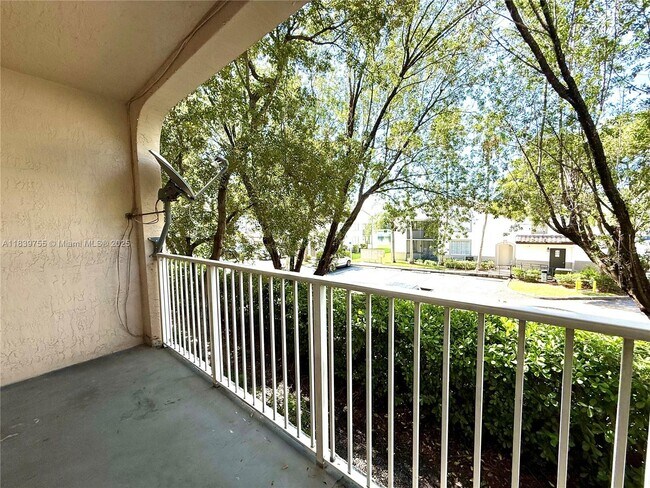Building Photo - 5670 NW 116th Ave