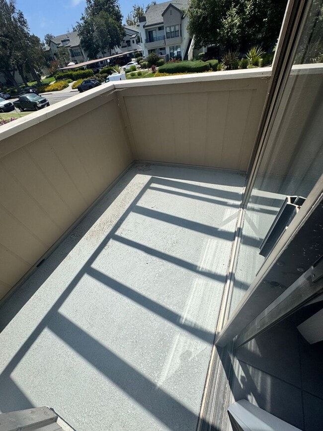 Building Photo - Ralston Village Remodeled Condo