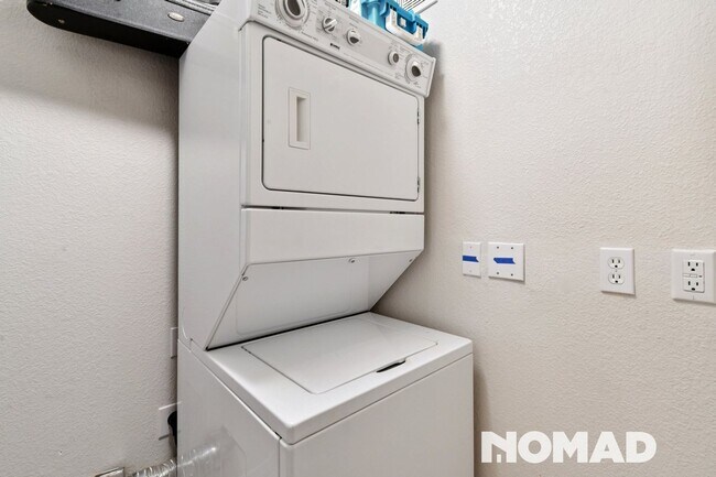 Building Photo - Charming 1BR Condo in Beautiful Boulder (N...