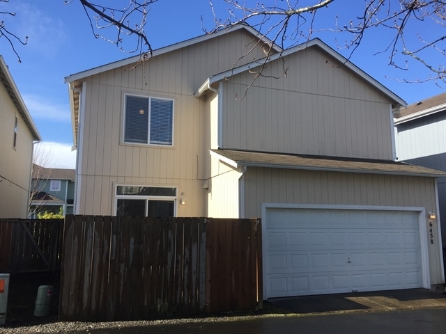 Building Photo - 6458 Steamer Dr SE