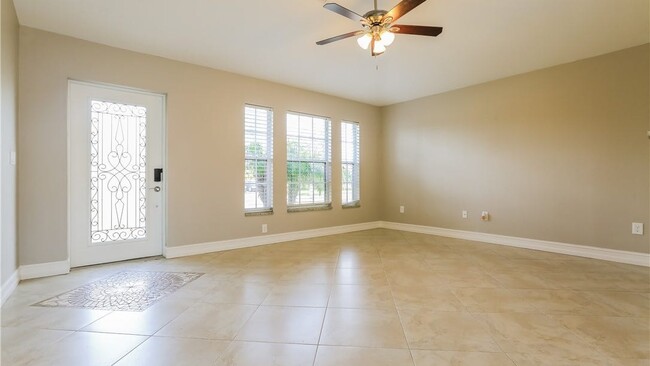 Building Photo - 4428 Kenvil Dr