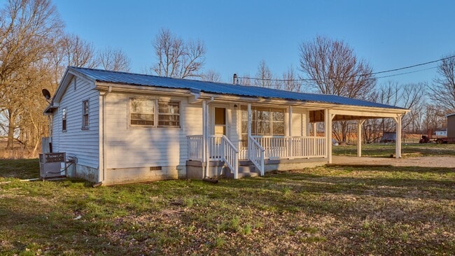Building Photo - For Rent: 2BR house in country setting. (Please speak with us before applying)