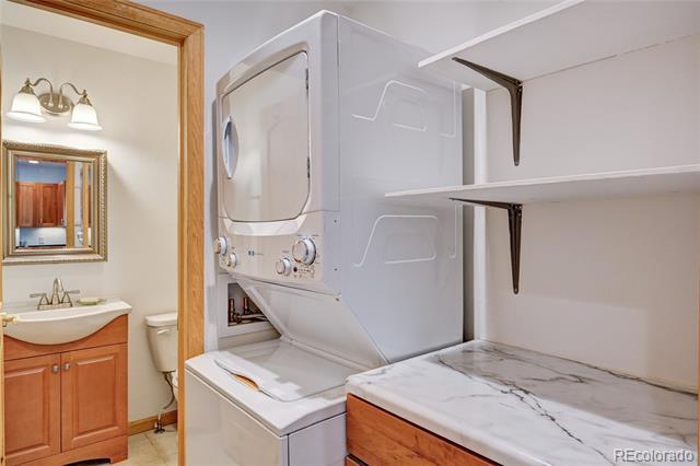 Building Photo - 502 Park Ln