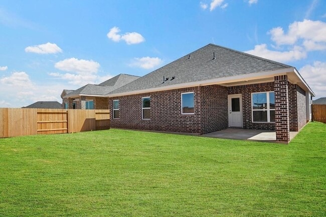 Building Photo - 3020 Myrtle Sunset Dr