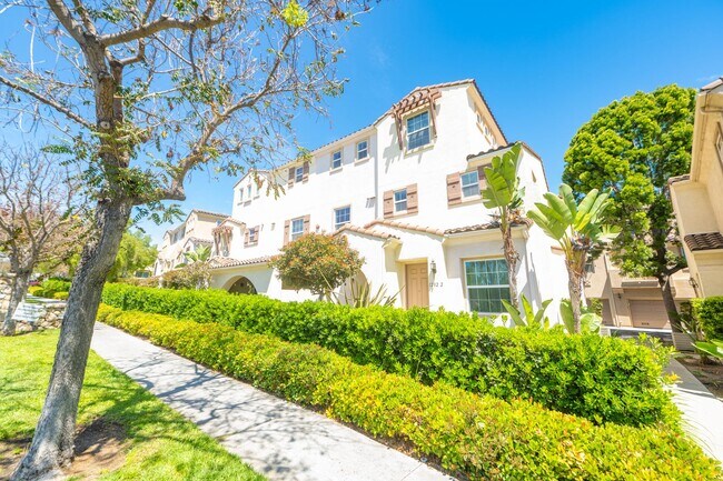 Building Photo - Amazing 3 Bedroom Condo available now! Chula Vista / Eastlake / Otay Ranch Area