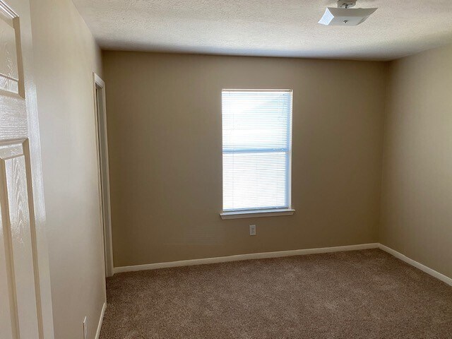 Building Photo - 6710 Hayman Dr