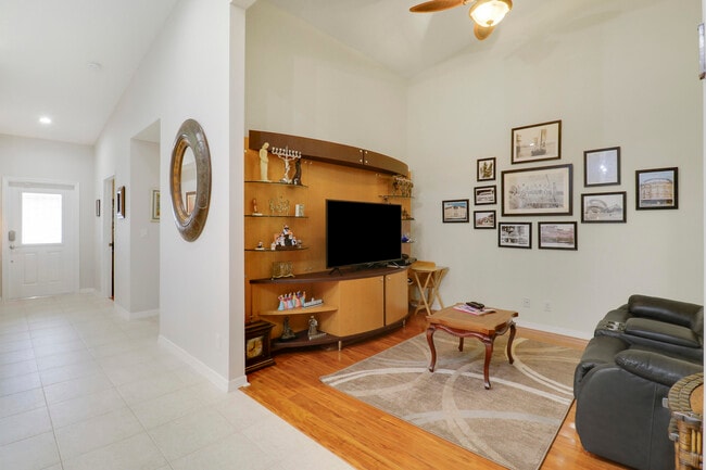 Building Photo - 8063 Dolomtian Way