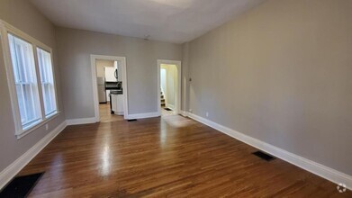 Building Photo - 3-5 Selden