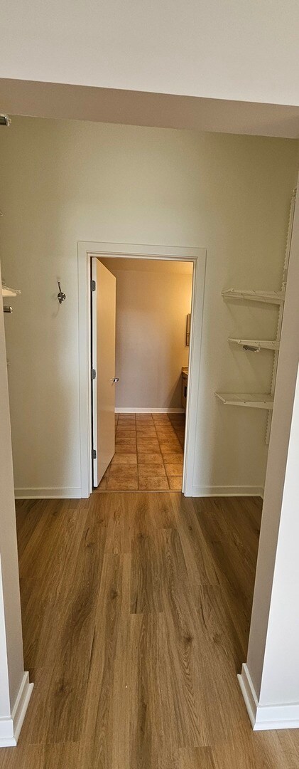 Building Photo - 1155 W Madison St