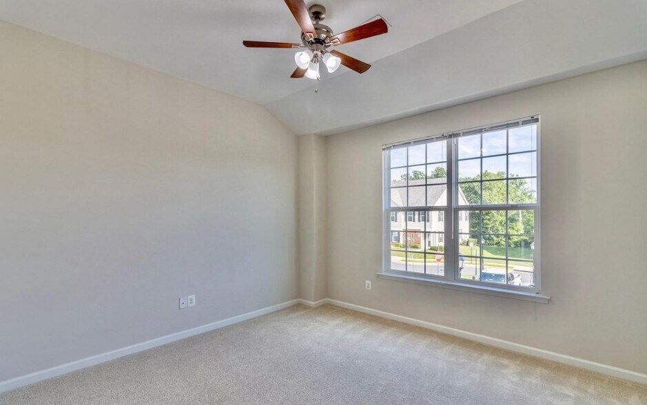 Building Photo - 85 Strother Ln