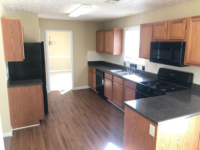 Building Photo - Wonderful 4 Bed 3 Bath home in Walton Co C...